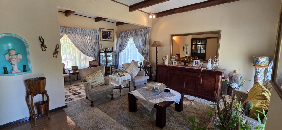 3 Bedroom Property for Sale in Hillcrest Northern Cape